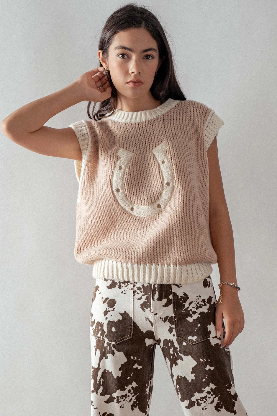 Western Horseshoe Crochet Knit Ribbed Trim Sweater Vest